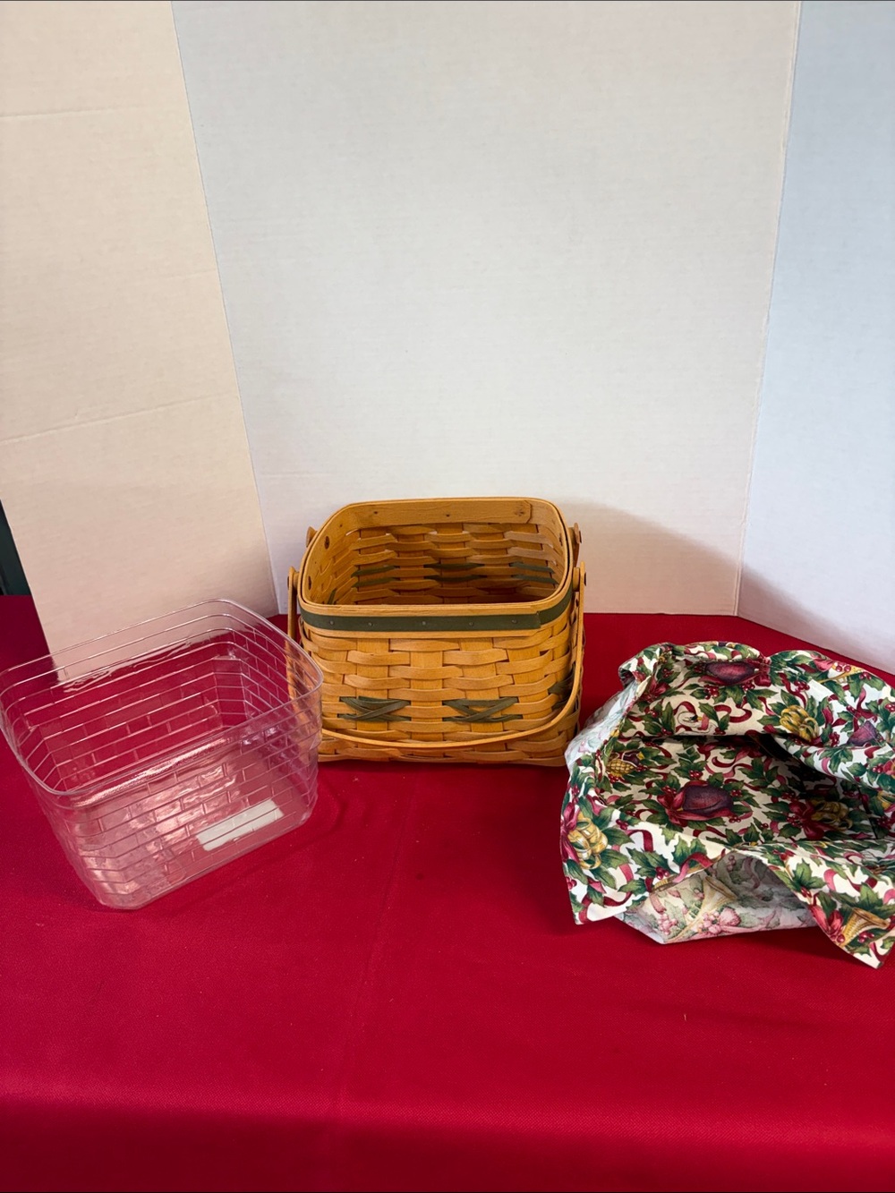Longaberger 2000 Christmas Collection Deck The Halls Basket/liner/protect no lid - Picture 6 of 9